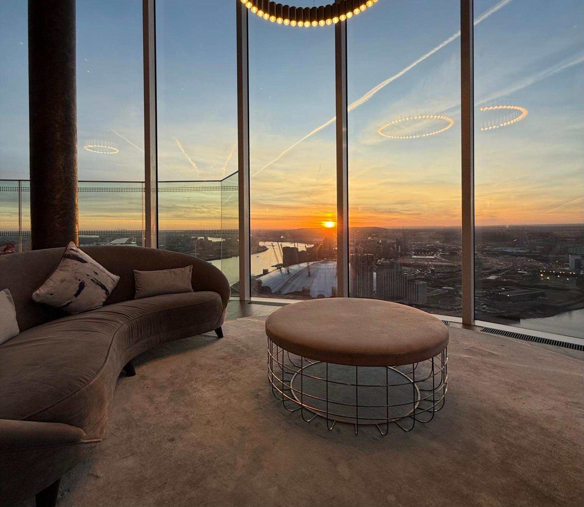 Luxury Modern 2 Bed Flat With Balcony And City View - Canary Wharf City Center Londra Exterior foto