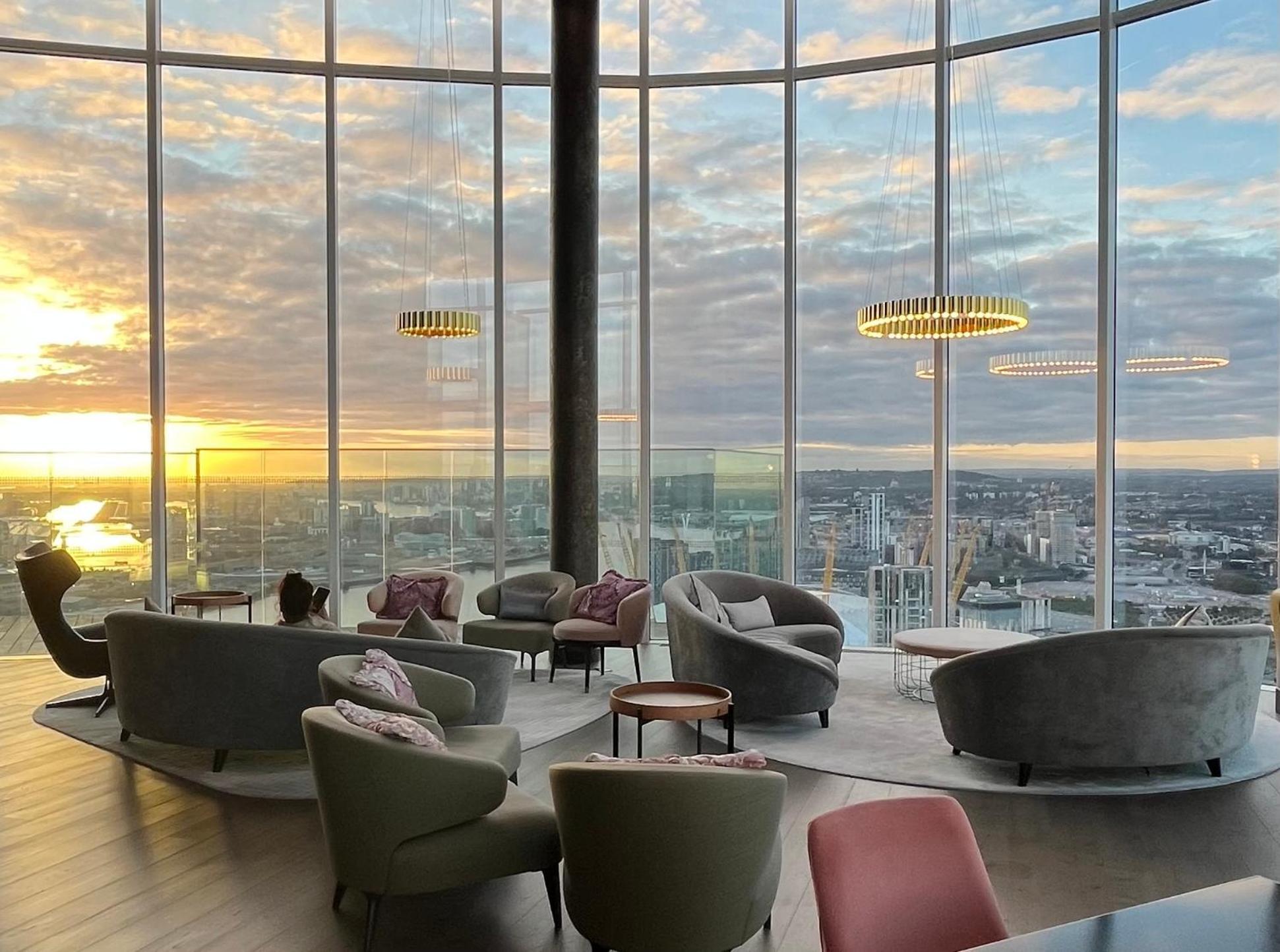 Luxury Modern 2 Bed Flat With Balcony And City View - Canary Wharf City Center Londra Exterior foto